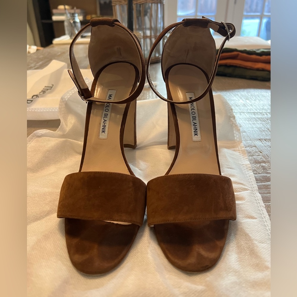 Brown suede Manolo’s. Size 40. Only worn a couple times